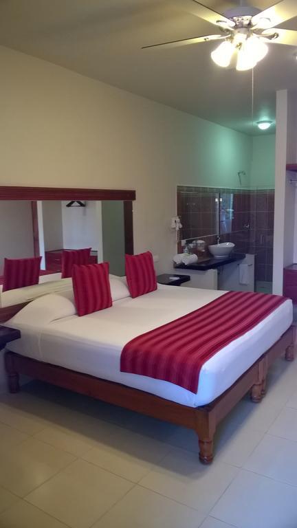 Auto Hotel Paraiso Inn ปาเลงเก ห้อง รูปภาพ