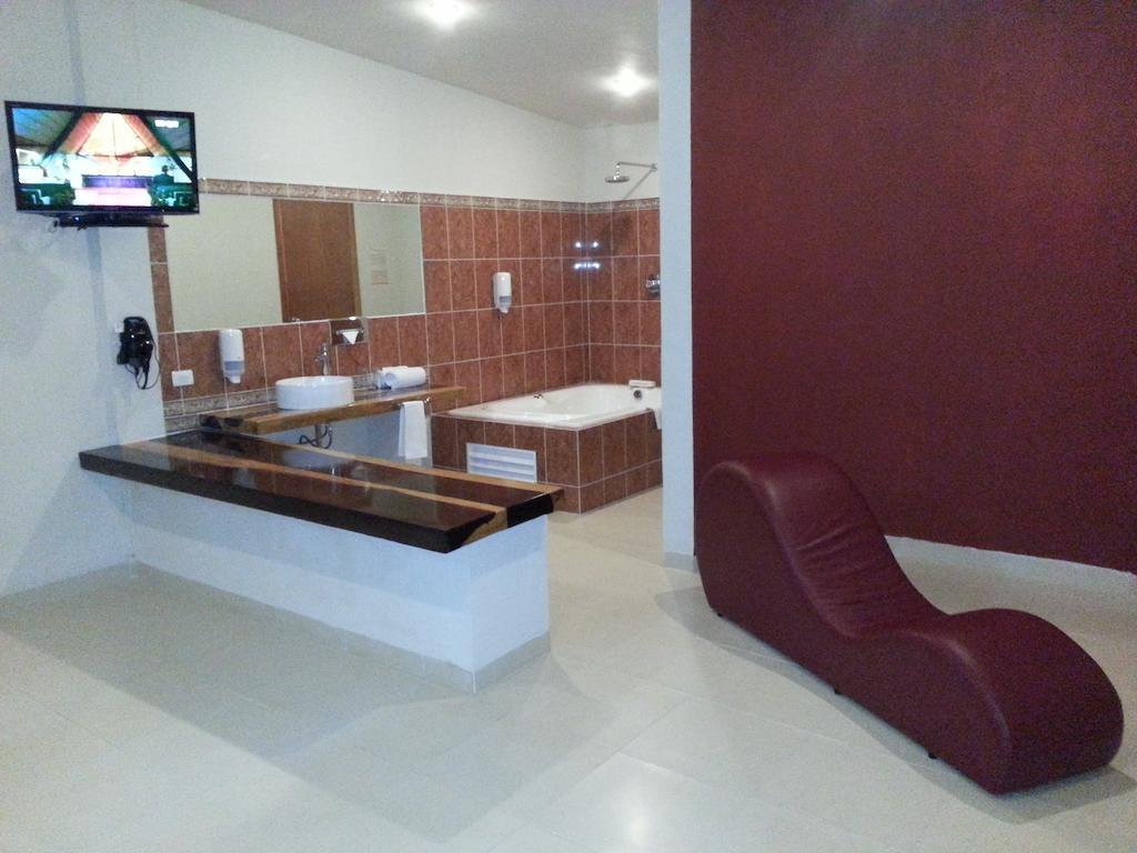Auto Hotel Paraiso Inn ปาเลงเก ห้อง รูปภาพ